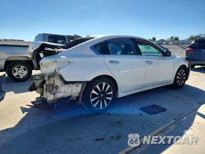 Trzecie zdjęcie samochodu z tyłu: 2018 NISSAN ALTIMA 2.5 SL VIN:1N4AL3AP1JC174691 - miniatura