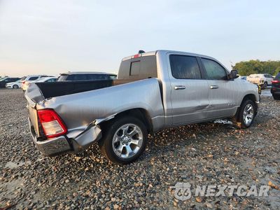 Trzecie zdjęcie samochodu z tyłu: 2022 RAM 1500 BIG HORN/LONE STAR VIN:1C6SRFFM6NN229716 - miniatura