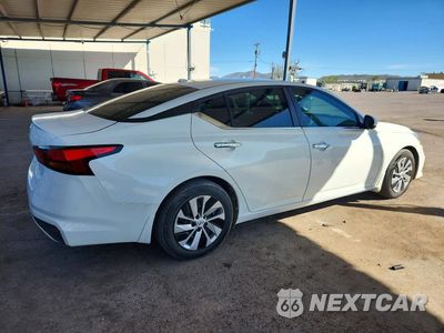 Trzecie zdjęcie samochodu z tyłu: 2019 NISSAN ALTIMA 2.5 S VIN:1N4BL4BV3KC164172 - miniatura