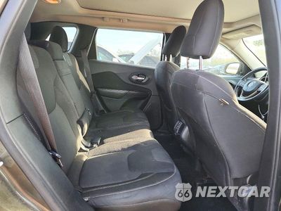 Zdjęcie 11 z 13 samochodu: 2015 JEEP CHEROKEE LATITUDE VIN:1C4PJMCB7FW557090 - miniatura