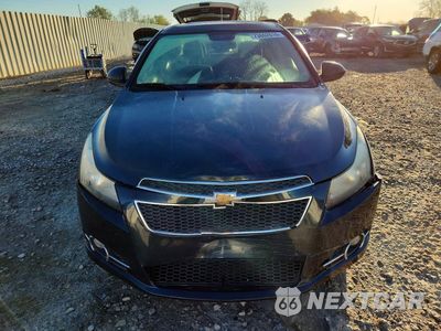 Piąte zdjęcie samochodu w środku: 2014 CHEVROLET CRUZE LT VIN:1G1PC5SB3E7202386 - miniatura