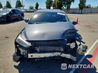Piąte zdjęcie samochodu w środku: 2019 HYUNDAI IONIQ BLUE VIN:KMHC65LC0KU159543 - miniatura
