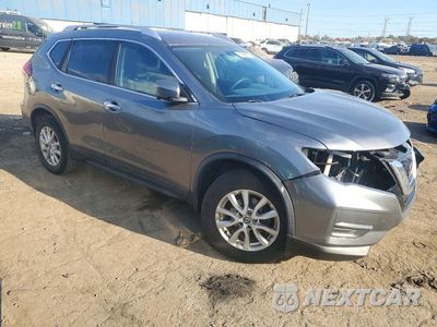 Czwarte zdjęcie samochodu z boku: 2018 NISSAN ROGUE SV VIN:KNMAT2MV4JP548234 - miniatura