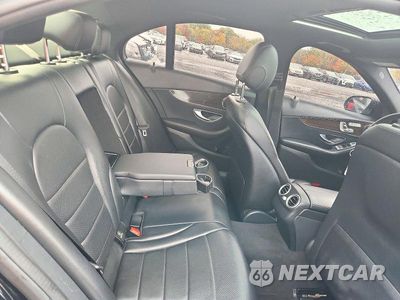 Zdjęcie 10 z 12 samochodu: 2019 MERCEDES-BENZ C 300 4MATIC VIN:55SWF8EB4KU302069 - miniatura