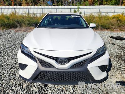Piąte zdjęcie samochodu w środku: 2020 TOYOTA CAMRY SE VIN:4T1G11AK7LU959597 - miniatura