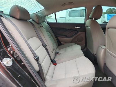 Zdjęcie 10 z 12 samochodu: 2014 KIA FORTE EX VIN:KNAFX4A86E5200955 - miniatura