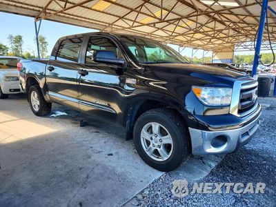 Czwarte zdjęcie samochodu z boku: 2010 TOYOTA TUNDRA CREWMAX SR5 VIN:5TFEY5F15AX084188 - miniatura
