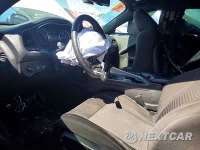 Zdjęcie 7 z 12 samochodu: 2019 DODGE CHALLENGER SXT VIN:2C3CDZAG0KH669082 - miniatura