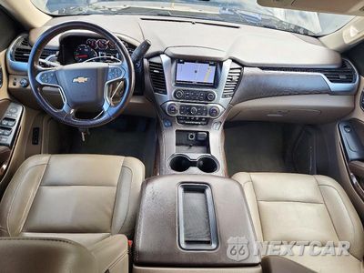 Zdjęcie 8 z 13 samochodu: 2018 CHEVROLET SUBURBAN K1500 LT VIN:1GNSKHKC9JR341068 - miniatura