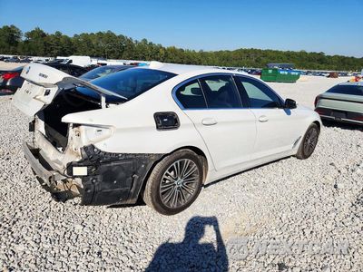 Trzecie zdjęcie samochodu z tyłu: 2019 BMW 530 XI VIN:WBAJA7C57KG911158 - miniatura