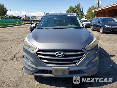 Piąte zdjęcie samochodu w środku: 2016 HYUNDAI TUCSON SPORT VIN:KM8J3CA24GU164797 - miniatura