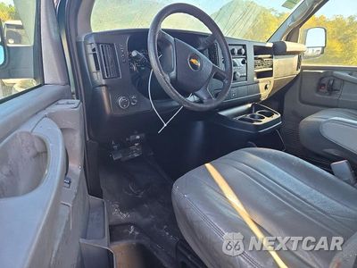 Zdjęcie 8 z 13 samochodu: 2014 CHEVROLET EXPRESS 3500 CARGO DELIVERY VAN VIN:1GCZGUCB2E1191459 - miniatura