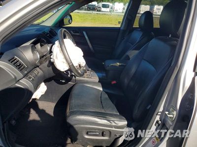 Zdjęcie 7 z 13 samochodu: 2011 TOYOTA HIGHLANDER SE VIN:5TDBK3EH4BS070958 - miniatura