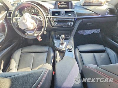 Zdjęcie 8 z 13 samochodu: 2017 BMW 330 XI VIN:WBA8D9C5XHK678061 - miniatura