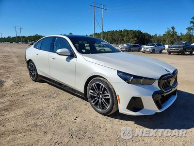Czwarte zdjęcie samochodu z boku: 2027 B M W 5 SERIES 4D SEDAN 540I XDRIVE MSPORT VIN:WBA63FJ04VCY85048 - miniatura
