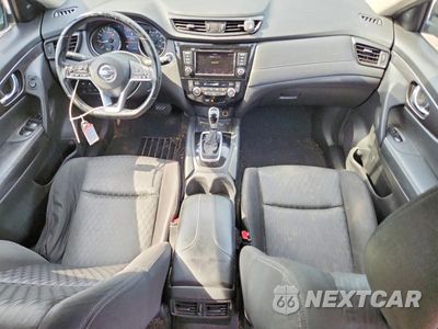 Zdjęcie 8 z 13 samochodu: 2020 NISSAN ROGUE SV VIN:JN8AT2MV1LW105231 - miniatura