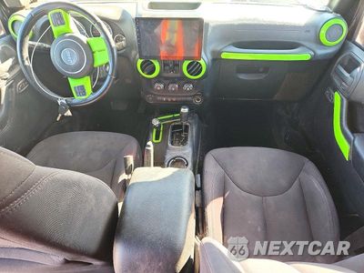Zdjęcie 8 z 12 samochodu: 2015 JEEP WRANGLER UNLIMITED SPORT VIN:1C4BJWDGXFL641633 - miniatura