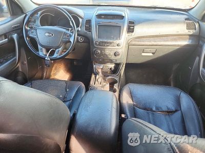 Zdjęcie 8 z 13 samochodu: 2014 KIA SORENTO SX VIN:5XYKW4A72EG533740 - miniatura