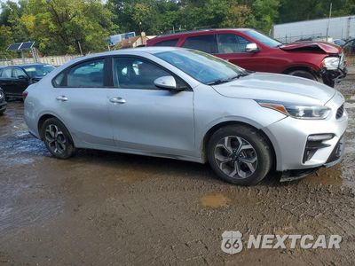 Czwarte zdjęcie samochodu z boku: 2021 KIA FORTE LXS VIN:3KPF24AD6ME414989 - miniatura