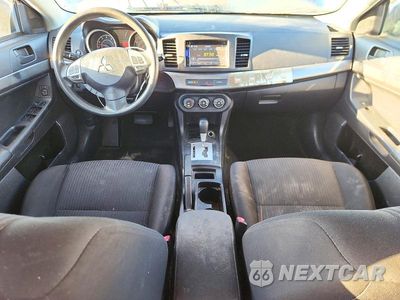 Zdjęcie 8 z 12 samochodu: 2015 MITSUBISHI LANCER ES VIN:JA32U2FU0FU006660 - miniatura