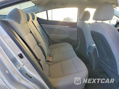 Zdjęcie 10 z 13 samochodu: 2020 HYUNDAI ELANTRA SEL VIN:5NPD84LF7LH567864 - miniatura