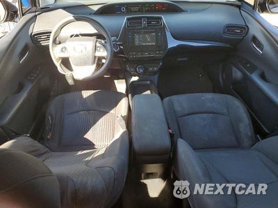 Zdjęcie 8 z 12 samochodu: 2017 TOYOTA PRIUS TWO ECO VIN:JTDKARFU2H3031717 - miniatura