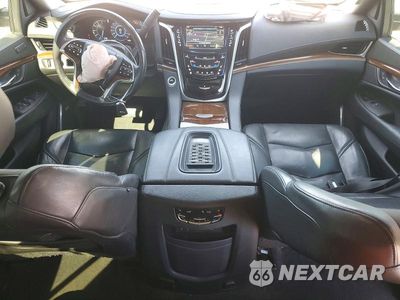 Zdjęcie 8 z 13 samochodu: 2020 CADILLAC ESCALADE LUXURY VIN:1GYS3BKJ2LR133967 - miniatura