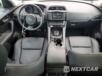 Zdjęcie 8 z 13 samochodu: 2017 JAGUAR F-PACE PREMIUM VIN:SADCJ2BV1HA893126 - miniatura