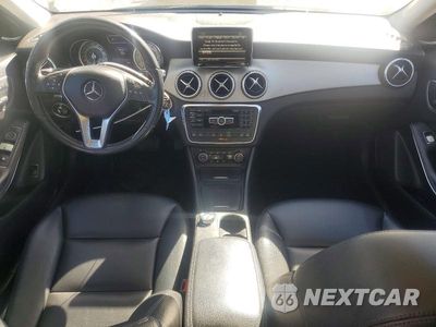 Zdjęcie 8 z 14 samochodu: 2015 MERCEDES-BENZ GLA 250 4MATIC VIN:WDCTG4GB2FJ054064 - miniatura