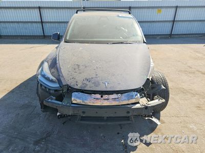 Piąte zdjęcie samochodu w środku: 2022 TESLA MODEL Y VIN:7SAYGAEE4NF381906 - miniatura