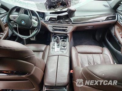 Zdjęcie 8 z 12 samochodu: 2016 BMW 750 XI VIN:WBA7F2C5XGG415003 - miniatura