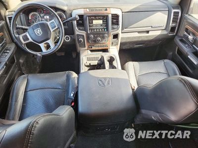 Zdjęcie 8 z 12 samochodu: 2017 RAM 2500 LARAMIE VIN:3C6UR5FJ5HG712135 - miniatura