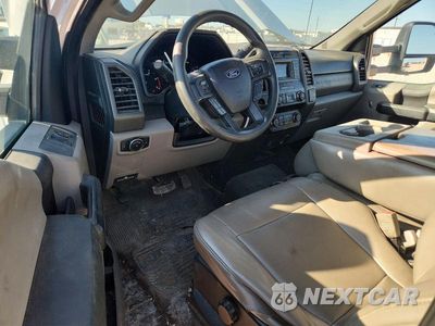 Zdjęcie 8 z 12 samochodu: 2019 FORD F550 SUPER DUTY VIN:1FDUF5GT3KDA04497 - miniatura