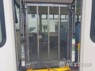 Zdjęcie 11 z 13 samochodu: 2021 FORD E350 SHUTTLE BUS VIN:1FDEE3FN0MDC10815 - miniatura