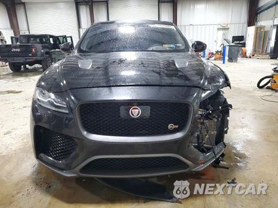 Piąte zdjęcie samochodu w środku: 2020 JAGUAR F-PACE SVR VIN:SADCZ2EE6LA630336 - miniatura