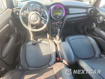 Zdjęcie 8 z 12 samochodu: 2017 MINI COOPER VIN:WMWXU1C33H2E19264 - miniatura