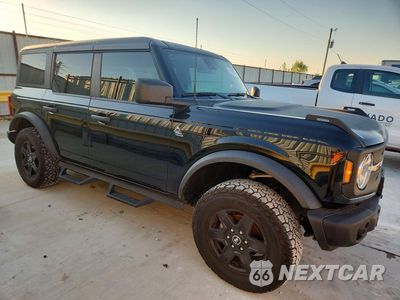 Czwarte zdjęcie samochodu z boku: 2024 FORD BRONCO BLACK DIAMOND VIN:1FMEE1BP7RLB19596 - miniatura