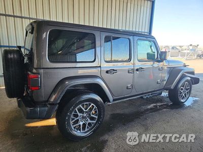 Trzecie zdjęcie samochodu z tyłu: 2026 JEEP WRANGLER SAHARA VIN:1C4PJXEG0TW254724 - miniatura