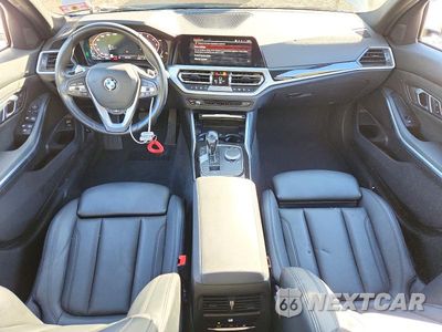 Zdjęcie 8 z 13 samochodu: 2019 BMW 330XI VIN:WBA5R7C54KAJ83960 - miniatura