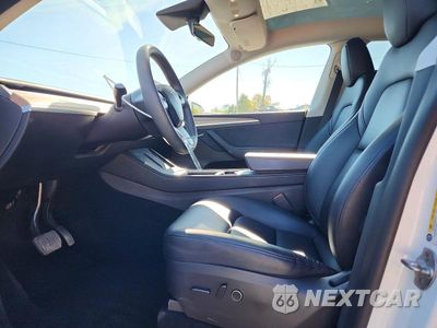 Zdjęcie 7 z 12 samochodu: 2023 TESLA MODEL Y VIN:7SAYDGEE9PA080209 - miniatura