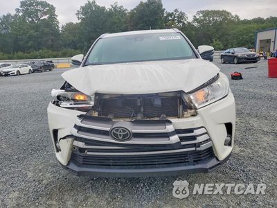 Piąte zdjęcie samochodu w środku: 2019 TOYOTA HIGHLANDER XLE VIN:5TDKZRFH1KS553644 - miniatura