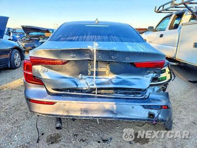 Zdjęcie 6 z 12 samochodu: 2020 VOLVO S60 T6 MOMENTUM VIN:7JRA22TK4LG062960 - miniatura