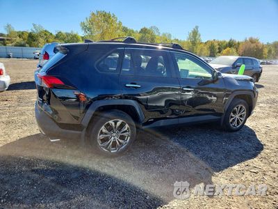 Trzecie zdjęcie samochodu z tyłu: 2022 TOYOTA RAV4 LIMITED VIN:JTMD6RFV8ND068702 - miniatura