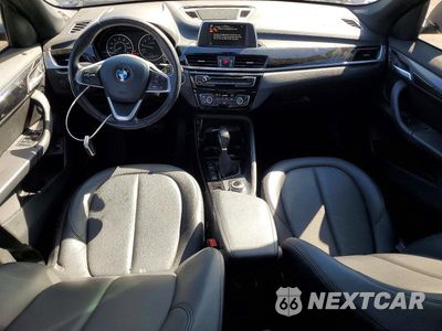 Zdjęcie 8 z 12 samochodu: 2016 BMW X1 XDRIVE28I VIN:WBXHT3C32G5E52729 - miniatura