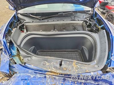 Zdjęcie 11 z 12 samochodu: 2024 TESLA MODEL Y VIN:7SAYGDEF6RF023660 - miniatura