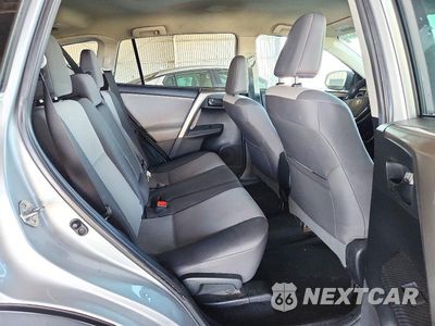 Zdjęcie 11 z 13 samochodu: 2015 TOYOTA RAV4 LE VIN:2T3BFREV7FW319156 - miniatura