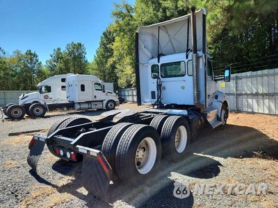 Trzecie zdjęcie samochodu z tyłu: 2017 KENWORTH T680 SEMI TRUCK VIN:1XKYDP9X4HJ176690 - miniatura