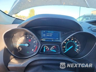 Zdjęcie 9 z 12 samochodu: 2014 FORD ESCAPE S VIN:1FMCU0F77EUC89752 - miniatura