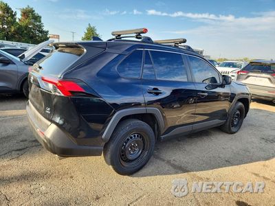 Trzecie zdjęcie samochodu z tyłu: 2019 TOYOTA RAV4 LE VIN:2T3F1RFV2KW083069 - miniatura