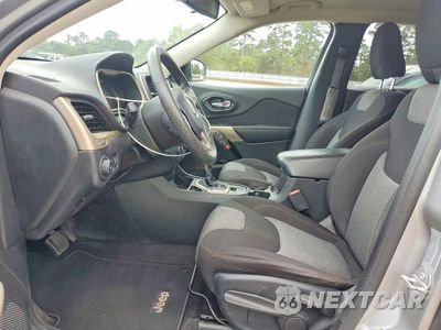 Zdjęcie 7 z 13 samochodu: 2018 JEEP CHEROKEE LATITUDE VIN:1C4PJLCB3JD531214 - miniatura
